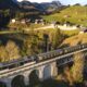 Montez à bord du « train du fromage » suisse pour une aventure remplie de fondue avec vue sur les montagnes