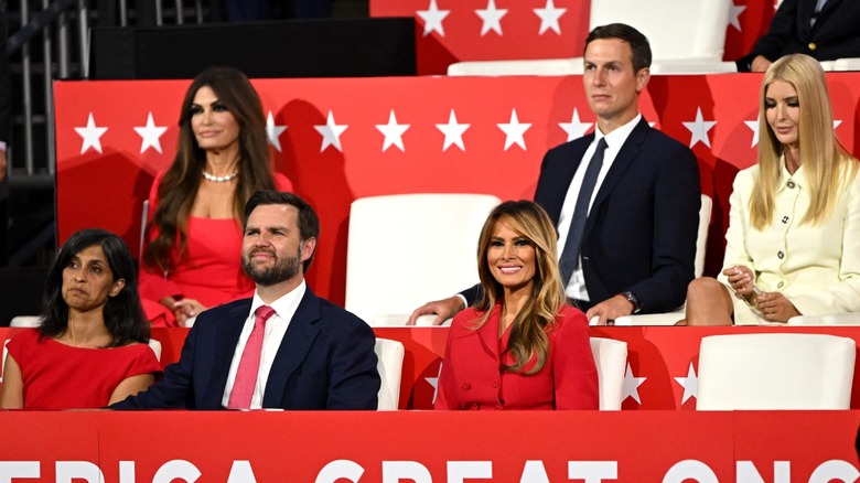 Kimberly Guilfoyle avec la famille Trump