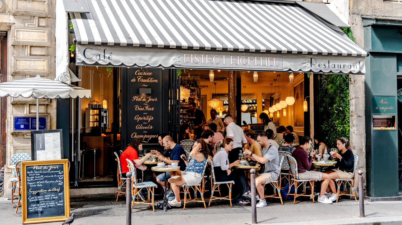 Économisez gros sur la restauration à Paris avec ces touristes secrets à l'heure du déjeuner ne savent pas