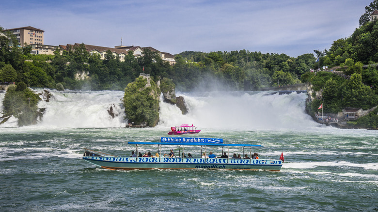 Bateaux en tournée les chutes du Rhin