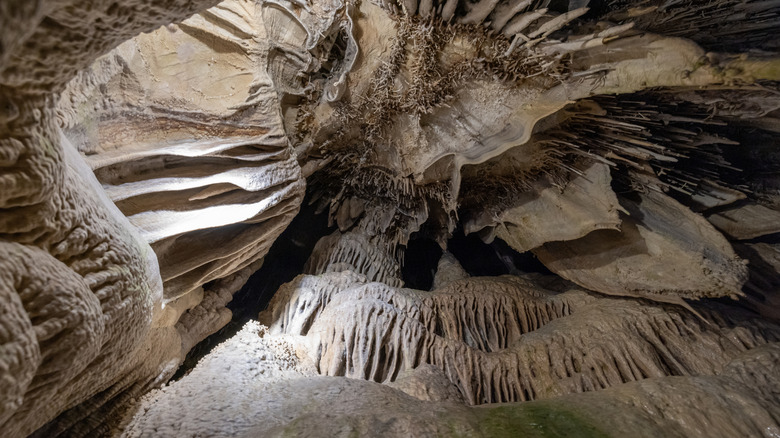 Formations rocheuses de Cave Lehman