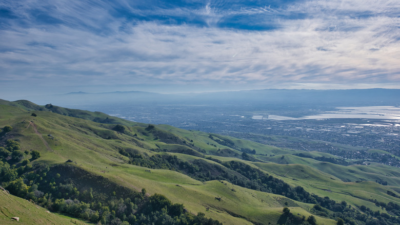 Vue scénique du haut de Mission Peak à Fremont, en Californie, près de San Francisco