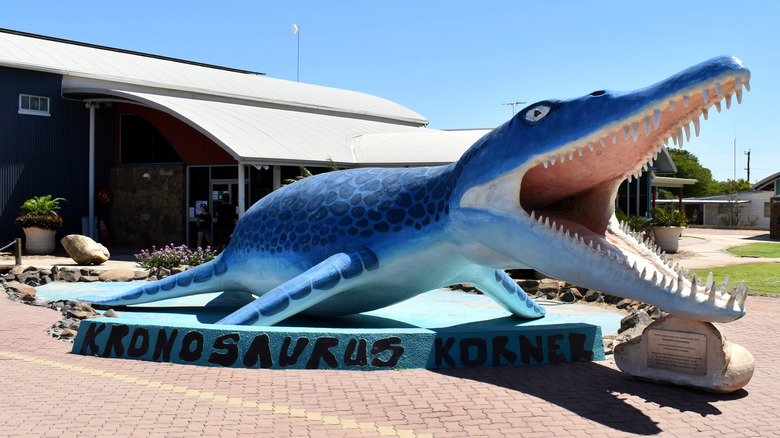 Sculpture de dinosaures au Kronosaurus Korner de Richmond