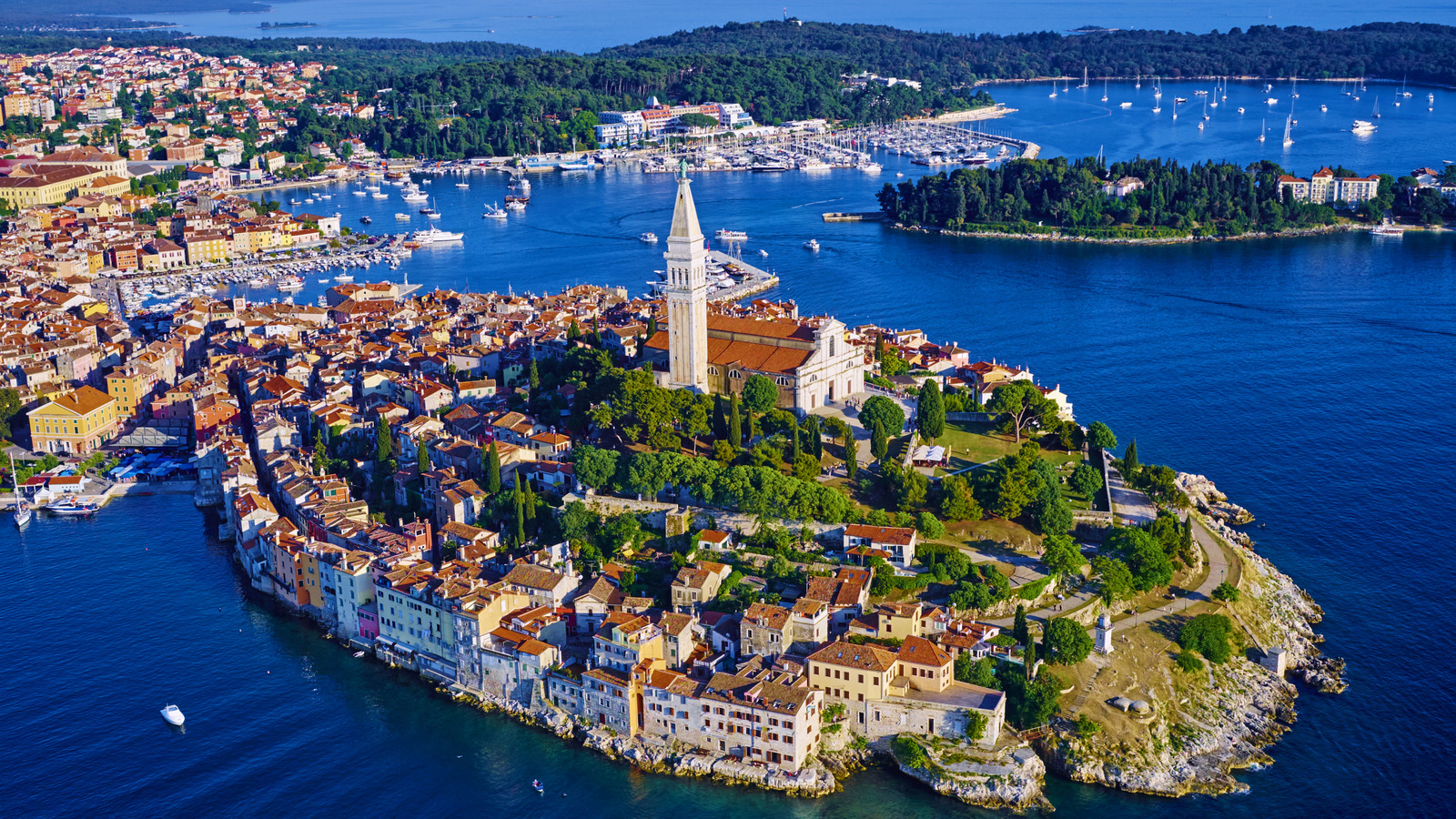 La ville la plus sous-estimée de la Croatie est un paradis en bord de mer coloré souvent par rapport à Venise