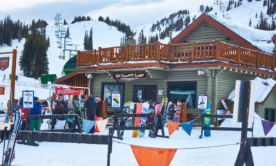 Le meilleur endroit où séjourner sur votre voyage du parc national de Banff est un hôtel de montagne de luxe