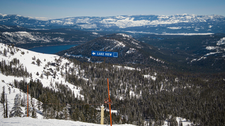 Vue entendue de Sugar Bowl Resort, Tahoe