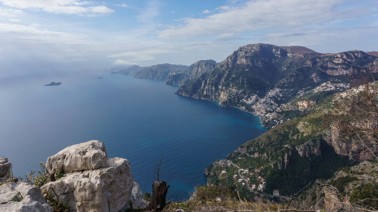 Vue depuis le Sentriero Degli Dei à Praiano, Italie