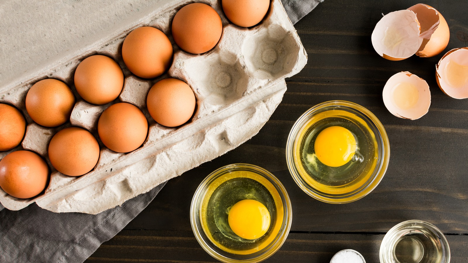 L'une des traditions de Pâques les plus inhabituelles de France est un événement géant d'Eggy dans une petite ville