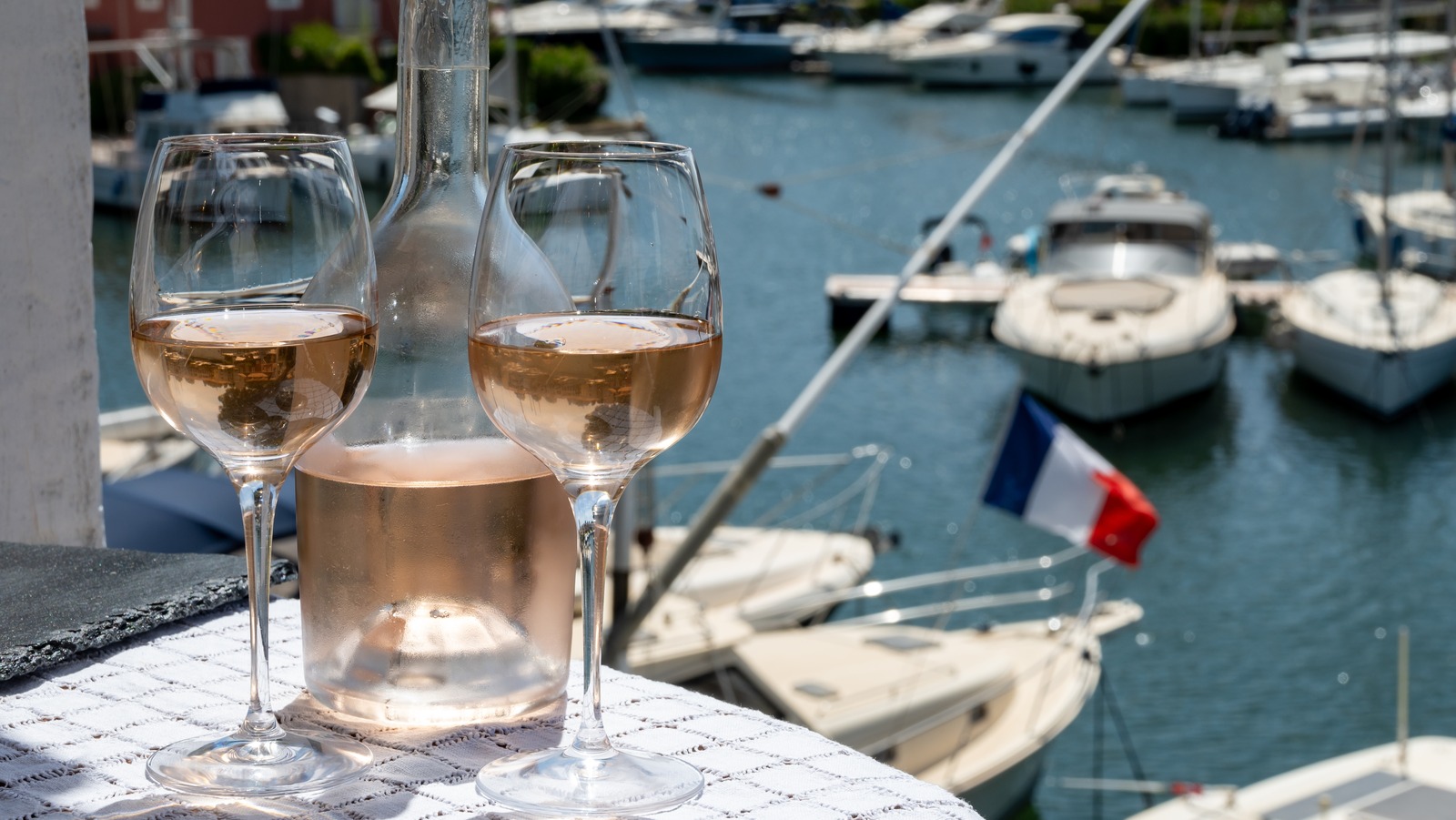 Le meilleur vin à boire pendant que vous êtes en France dépend de la période de l'année