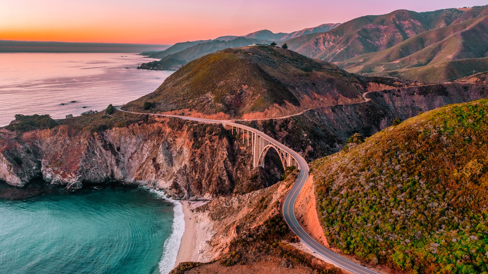 L'un des meilleurs road trips en Amérique est une aventure à couper le souffle avec des vues sur l'océan