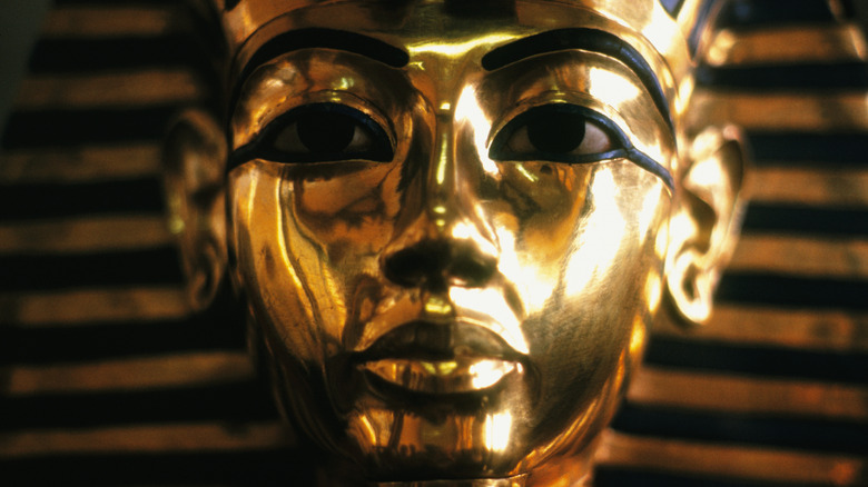 Masque funéraire doré de Tutankhamun