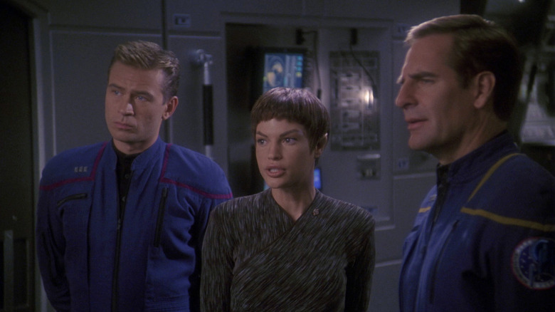 Trip Tucker, T'Pol et Captain Archer sur un épisode de Star Trek: Enterprise