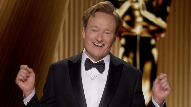 Conan O'Brien hébergeant les Oscars