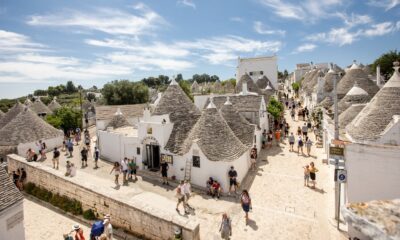 Un village de rêve en Italie a enchanteur des maisons en pierre tout droit sorti d'un conte de fées