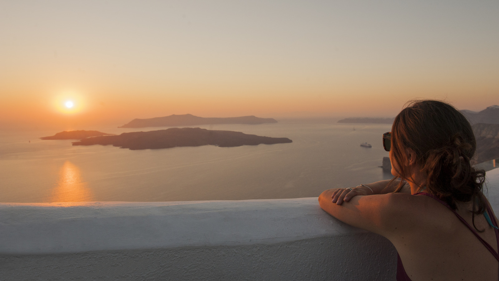 Les meilleures vues de coucher de soleil sans foule de Santorin que vous ne trouverez pas lors d'une tournée