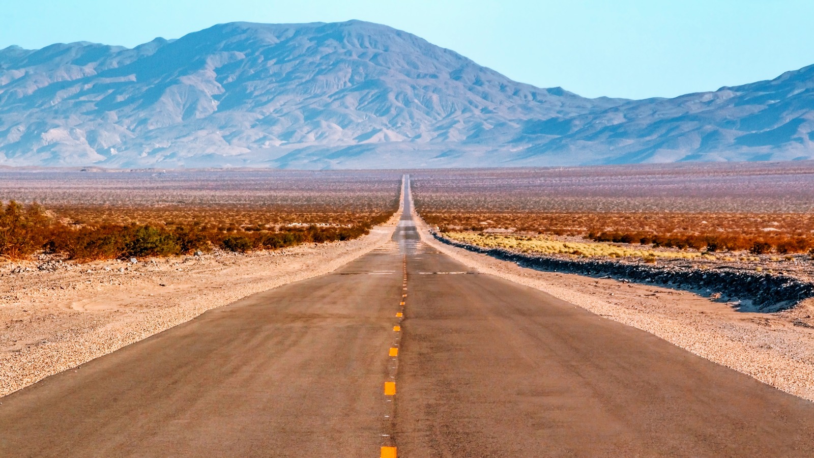 La raison inattendue de louer un 4x4 pour les routes pittoresques de Death Valley même si vous en possédez une