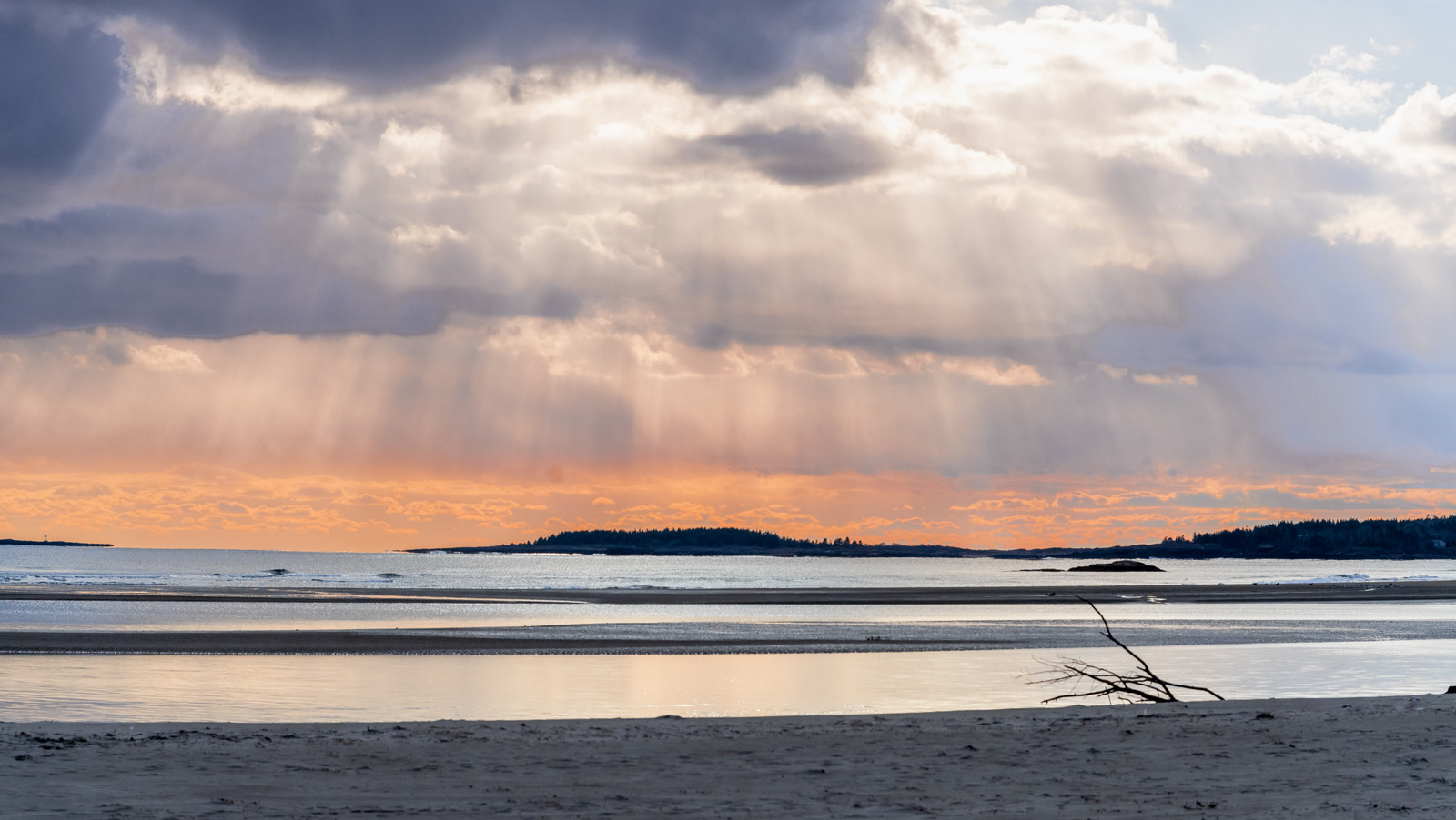 L'un des parcs d'État les mieux notés d'Amérique a une plage parfaite dans le Maine