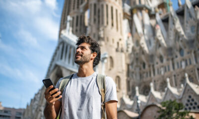 Rick Steves recommande d'utiliser des paramètres spécifiques pour protéger votre téléphone en Europe