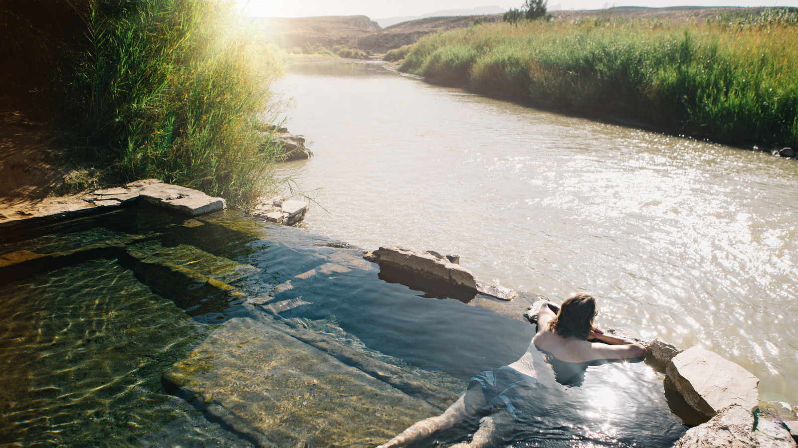 Le Texas cache une source chaude naturelle dans le parc national de Big Bend pour une relaxation ultime