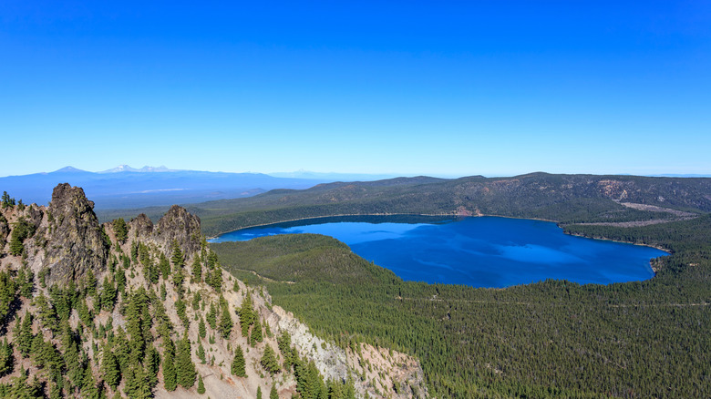 Paulina Lake vu de Paulina Peak à proximité