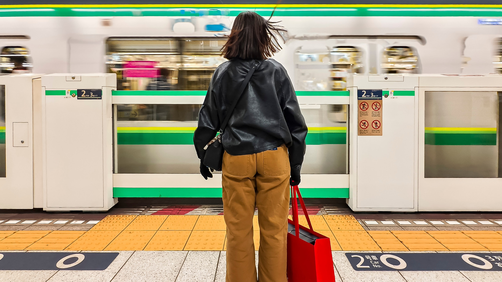 Les habitants du Japon se sentent irrespectueux lorsque cette règle de train tacite est enfreinte par les touristes