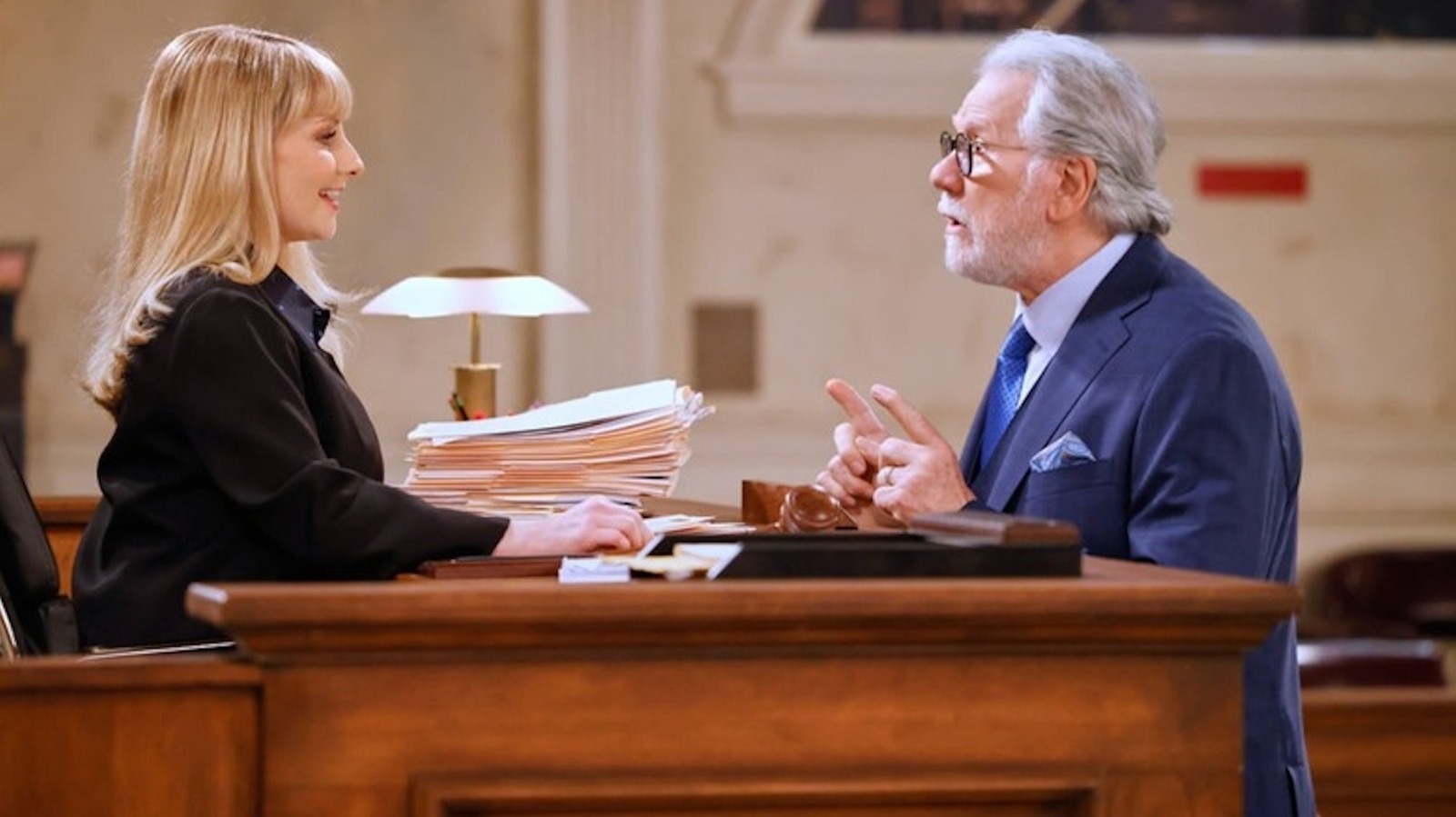 Pourquoi la cour de nuit de Melissa Rauch a été annulée par NBC