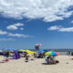 Les règles de l'étiquette souhaitent que vous suiviez lors de votre visite à la plage de natation bondée de New York