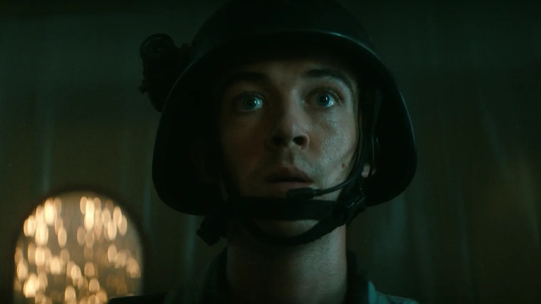 Alex Lawther semble avoir rencontré des ennuis en tant qu'ermite dans Alien: Terre