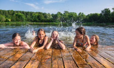 Les voyageurs nageant dans de l'eau douce devraient surveiller ces dangers se cacher à la vue
