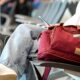 Le style de jean change la façon dont nous nous habillons pour l'aéroport