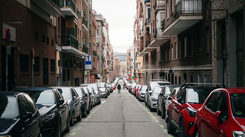 rue résidentielle en Espagne