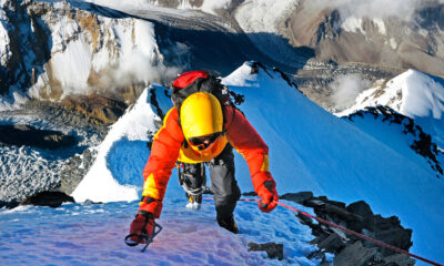 Une tendance dangereuse en montagne a fait des vies sur les plus hauts sommets du monde
