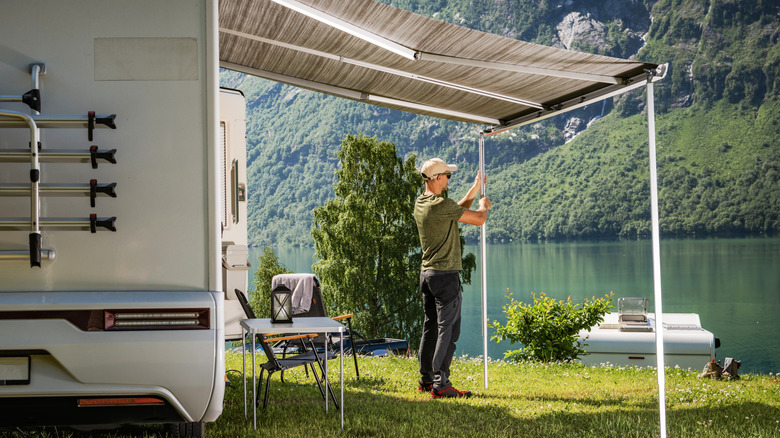 Camping-car pour camping-car