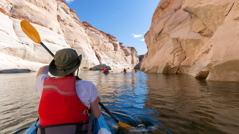 Kayak à travers le lac Powell