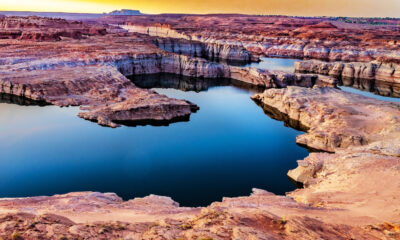 Un terrain de camping pittoresque en bord de mer dans l'Utah offre des vues inégalées et un accès au lac Powell