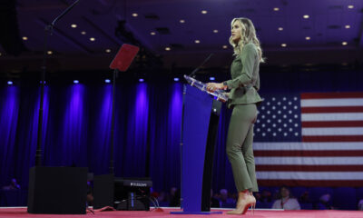 La tendance des chaussures fade qui prend les femmes Maga par tempête (et nous mendions une mise à niveau de style)