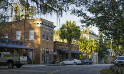 Le secret le mieux gardé de la Floride pour les trouvailles vintage est une ville amusante pleine d'agrumes et de charme