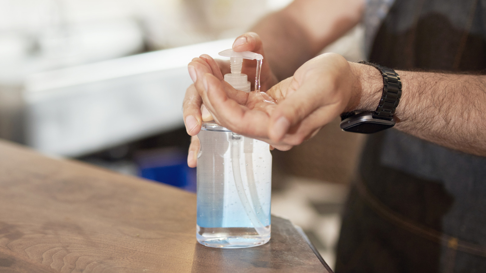 Quelles sont les petites perles dans le désinfectant pour les mains