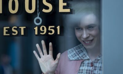 L'IT: Bienvenue à Derry Trailer envoie Pennywise le clown aux années 1960