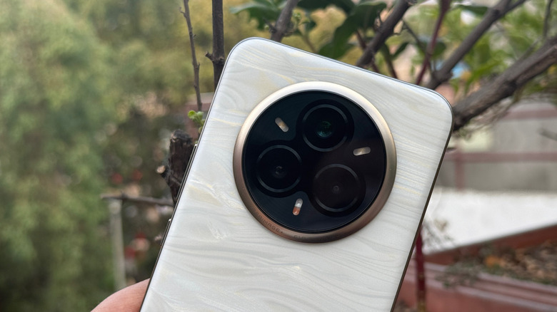 Module de la caméra sur Realme 14 Pro +.