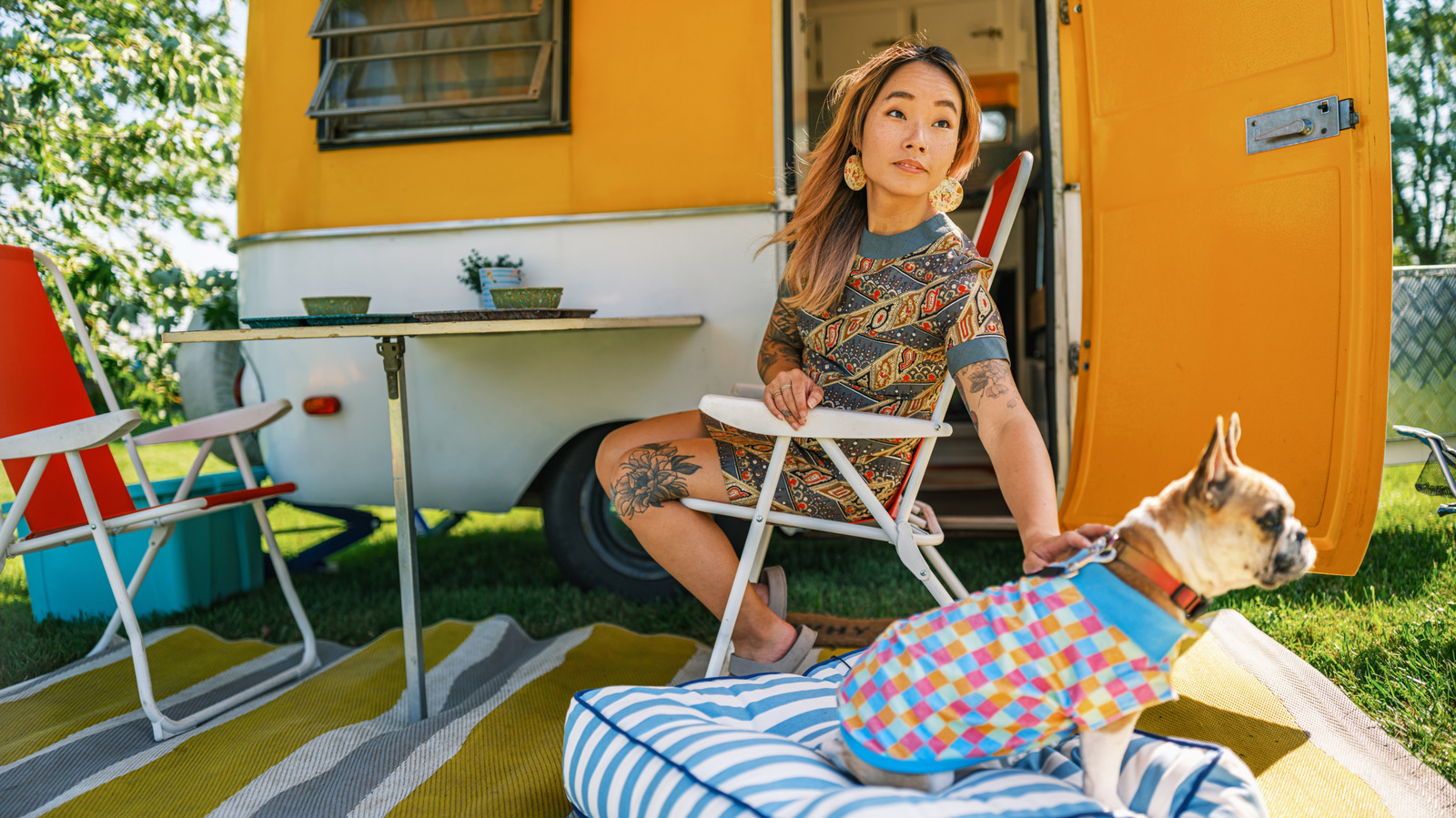 Vintage vs rétro: que devez-vous choisir pour un VR snazzy avec des vibrations à l'ancienne