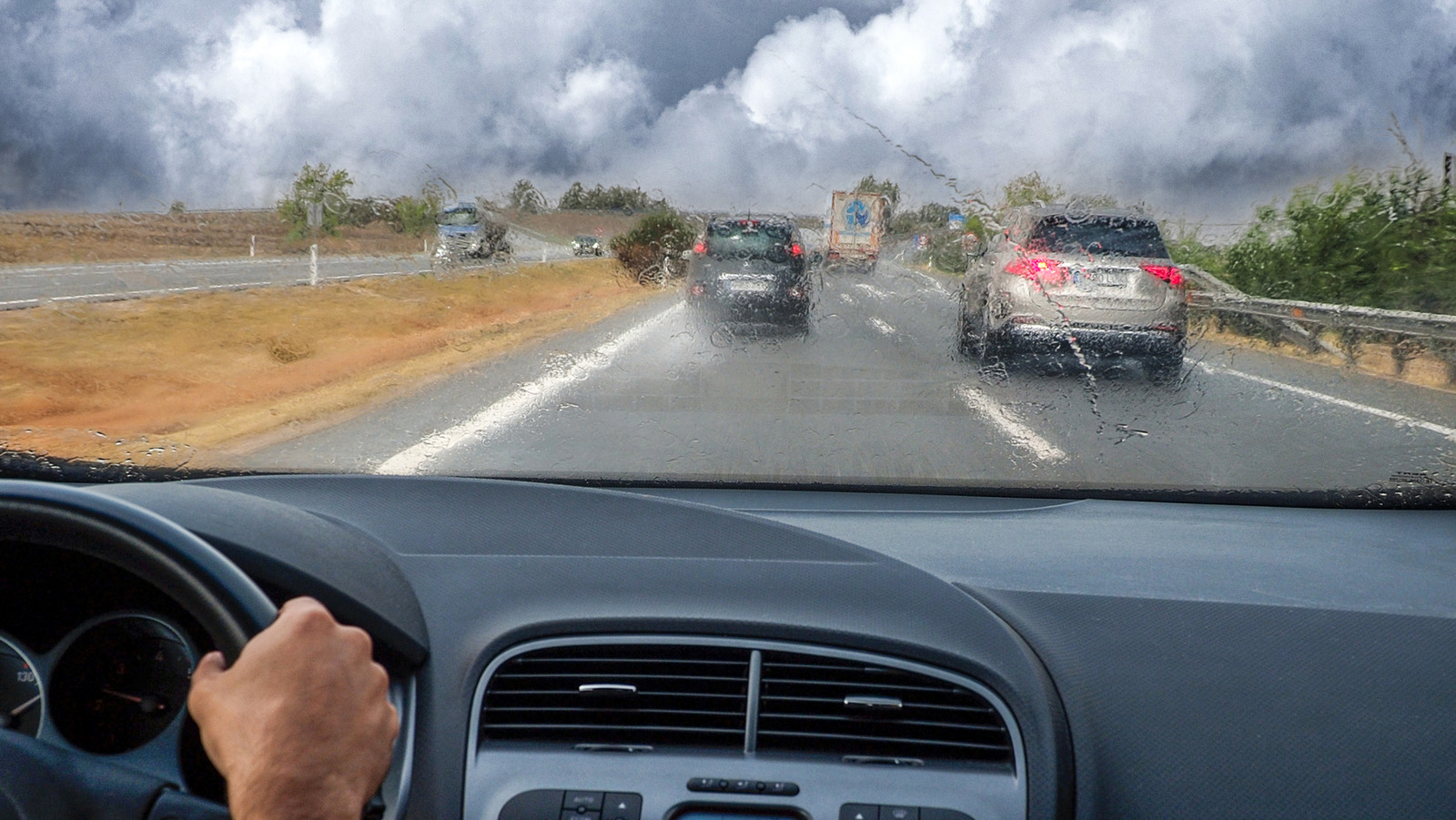 Oui, il y a une application qui vous permet de vérifier la météo le long d'un itinéraire de conduite