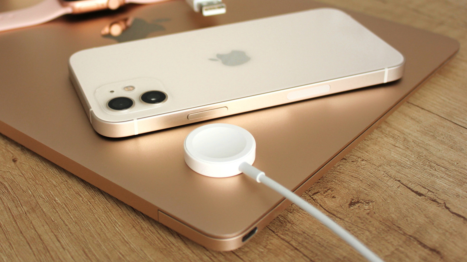 Pouvez-vous charger un iPhone avec un chargeur Apple Watch? Voici pourquoi ça ne fonctionnera pas