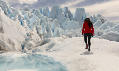 Les influenceurs continuent de boire de l'eau glacier fondu malgré ces dangers graves