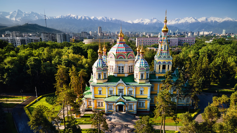 Cathédrale de Zenkov à Almaty, Kazakhstan