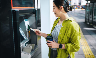 La simple suggestion de Rick Steves peut protéger vos comptes bancaires en voyageant en Europe