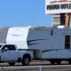 Fifth Wheel vs Travel Trailer: Quel VR remorable est le bon choix pour vous?