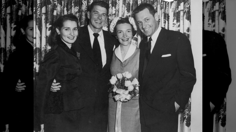 Nancy et Ronald Reagan le jour de leur mariage
