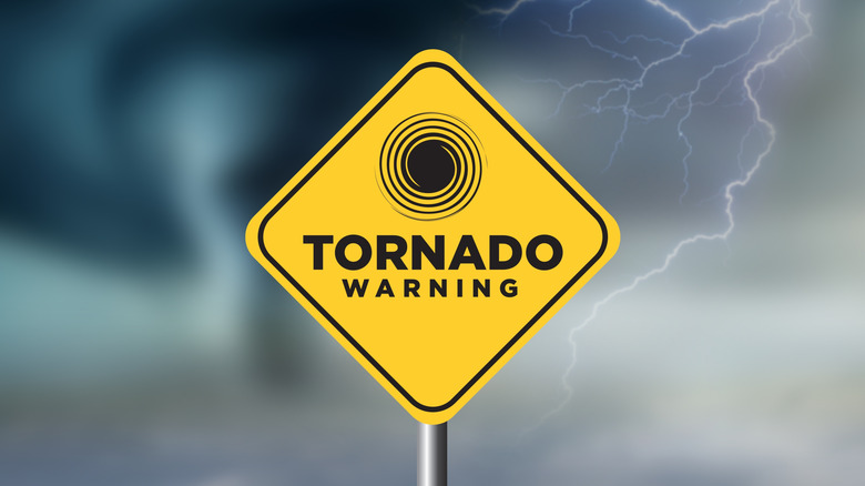 En forme de diamant, jaune 