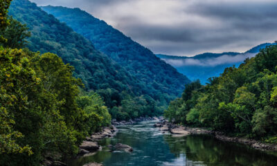 Niché sur le sentier des Appalaches de Virginie est une ville parfaite de la carte postale avec une aventure en plein air sans fin